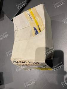 Front turn signal lamp - Left side - MERCEDES BENZ W123 - Equiv. A0008200421 / 35250351- thumb-4