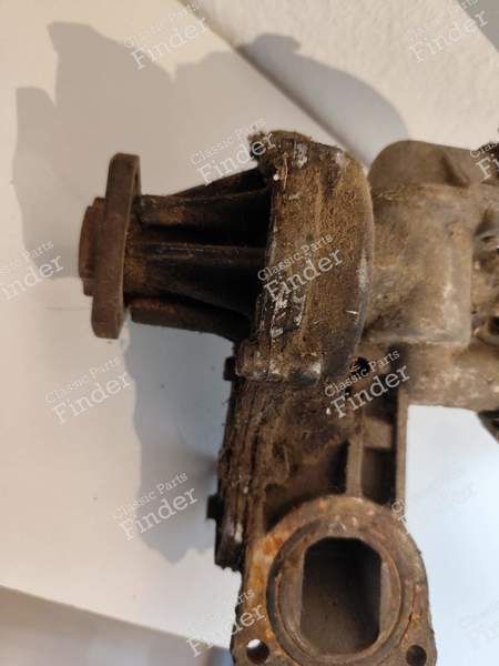 Pompe à eau, boîtier de thermostat - VOLKSWAGEN (VW) T3 - 056121013- 3