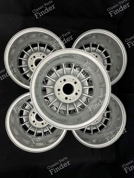 Jantes Baroque d'origine - 6.5Jx14 ET30 - MERCEDES BENZ W108 / W109 - 1084001002- 9