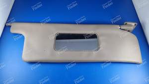 Pare soleil passager beige côté droit - PEUGEOT 305