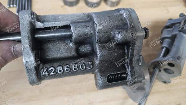Oil pump - RENAULT 8 / 10 (R8 / R10) - 7700518923 / 4286803- 1