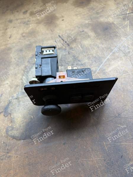 Vorderseite Mitte + Scheinwerfereinstellung - BMW 3 (E30) - 64111385879 / 1376903- 2