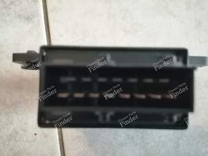 Relais de ventilateur - CITROËN XM - 60 299 008 / 96 336 102 80- thumb-1