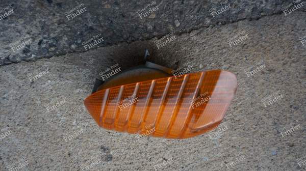 Right front turn signal - Phase 1 - PEUGEOT 305 - 1205143- 2