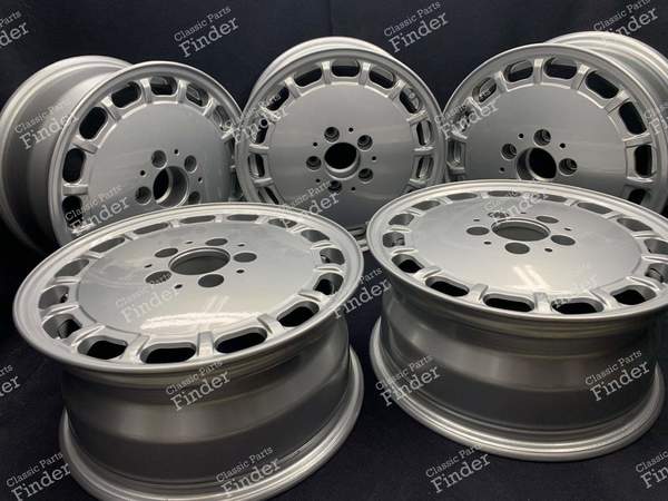 Jantes en alliage 'Sportline Gullideckel' d'origine 7Jx15 ET44 - MERCEDES BENZ 190 (W201) - 2014001302- 0