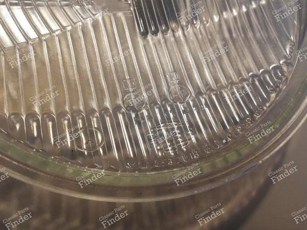 Paar Scheinwerfergläser - VOLKSWAGEN (VW) Käfer / Beetle / Coccinelle / Escarabajo - K11667 / 11-92587 / 4475 R7- 7