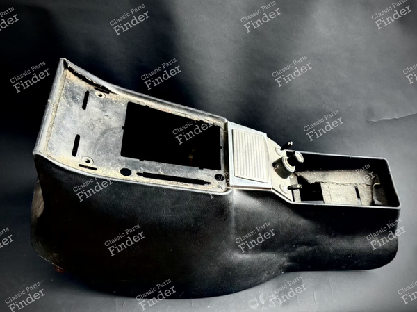 Center console (with ashtray) - ALFA ROMEO Giulia Sprint GT / GTV / GTC / GTA (105/115 Coupés) 