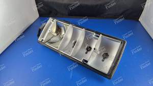 Taillight support plate for PEUGEOT 205