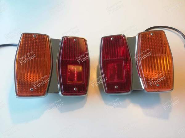 Pair of phase 1 rear lights - PEUGEOT 304 - OEM: 6342.28 / 8076 B G- 0