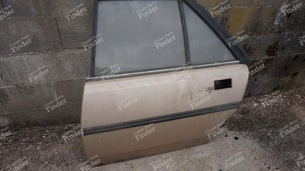 Rear doors - PEUGEOT 305 - 2