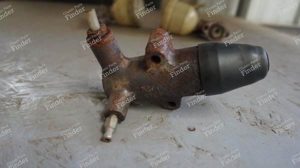 Clutch receiver - PEUGEOT 304 - 2086.02- 0