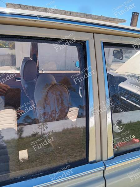 Rear Door Chrome Window Trim - MERCEDES BENZ /8 (W114 / W115) - A1157280131- 4