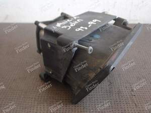 FRONT LEFT FOG LAMP - LANCIA Delta / Dedra - 30690795 / 82486113- thumb-4