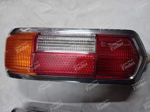 Rücklichter - MERCEDES BENZ W108 / W109 - 1088260251 (R) / 1088260151- thumb-3