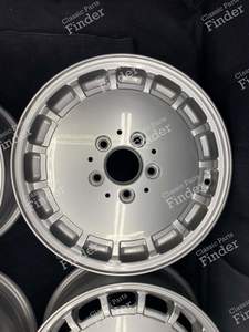 Original 'Gullideckel' Alloy Wheels 6Jx15 ET49 - MERCEDES BENZ 190 (W201) - 2014001502- thumb-3