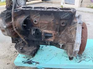 200 D Engine Block Parts - MERCEDES BENZ /8 (W114 / W115) - OM615.913- thumb-3