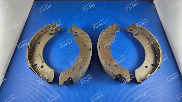 Jeu de 4 mâchoires de freins arrière - FORD Escort (MK1) - 5020545- 0