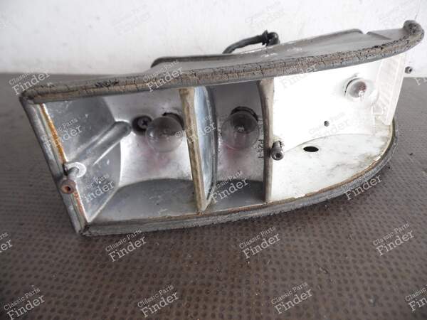 BOITIER FEU ARRIERE DROIT - PORSCHE 911 / 912 E (G Modell) - 91163194000 / 90163140403 / 91163140403 / 91163140430- 3