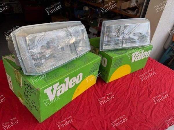 Pair of headlight lenses - RENAULT 25 (R25) - 32764206133 74/81- 2