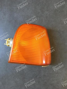 Right front turn signal light - AUDI 100 / 200 / 5000 (C3)