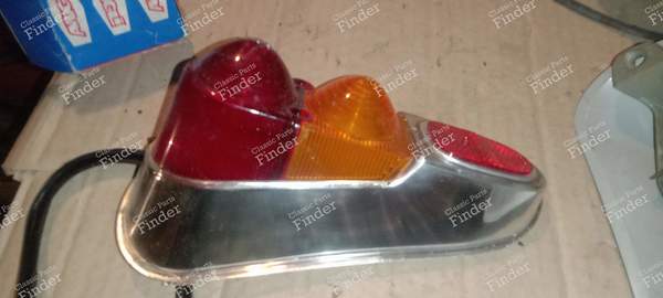 Pair of taillights. - RENAULT 4 / 3 / F (R4) - 065069 / 1422240067- 2