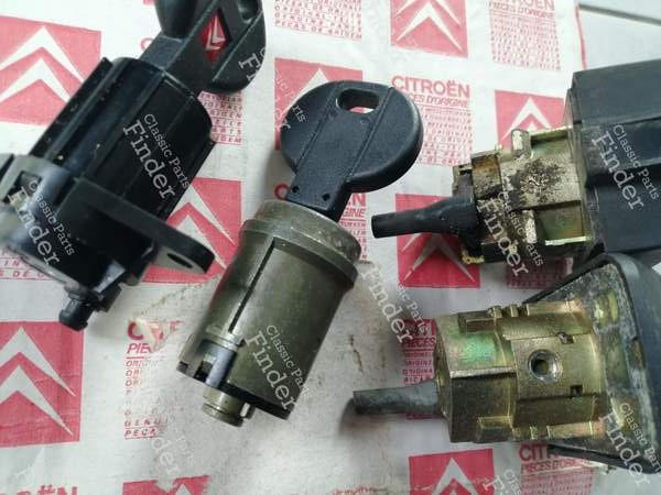 Paar Tür-/Handschuhfach-/Hintertürschlösser - CITROËN XM - 2