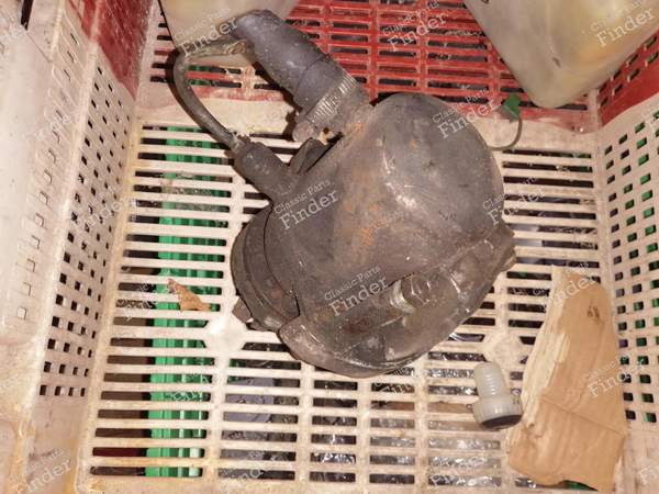 Hydraulic pump with bracket and flector - CITROËN CX - 7552852680 (?)- 1