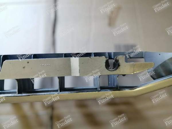 Calandre pour série 2 - CITROËN CX - 95561033 (?)- 3