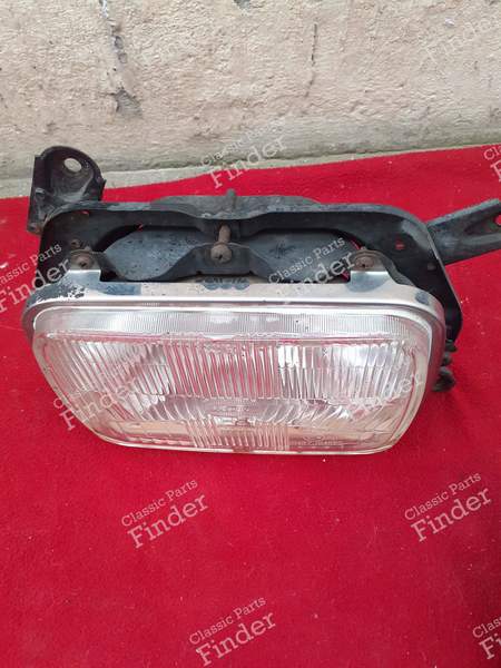 Headlight optics for versions 160 and 260 - DATSUN Patrol - 104R710420- 1