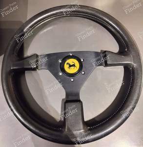 Volant trois branches en cuir - FERRARI 308 / 208 / 328