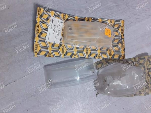 Cabochon-Paar Blinklicht / Nachtlicht - RENAULT 16 (R16) - 51107-3736 / 7701013137