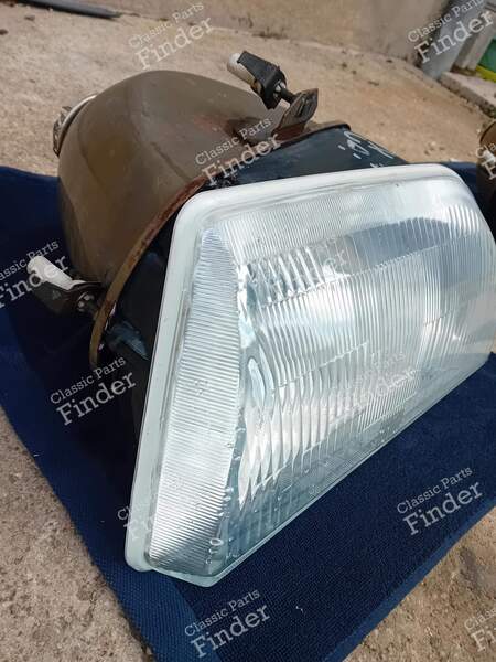Right-side headlight assembly - CITROËN CX - 11330- 6