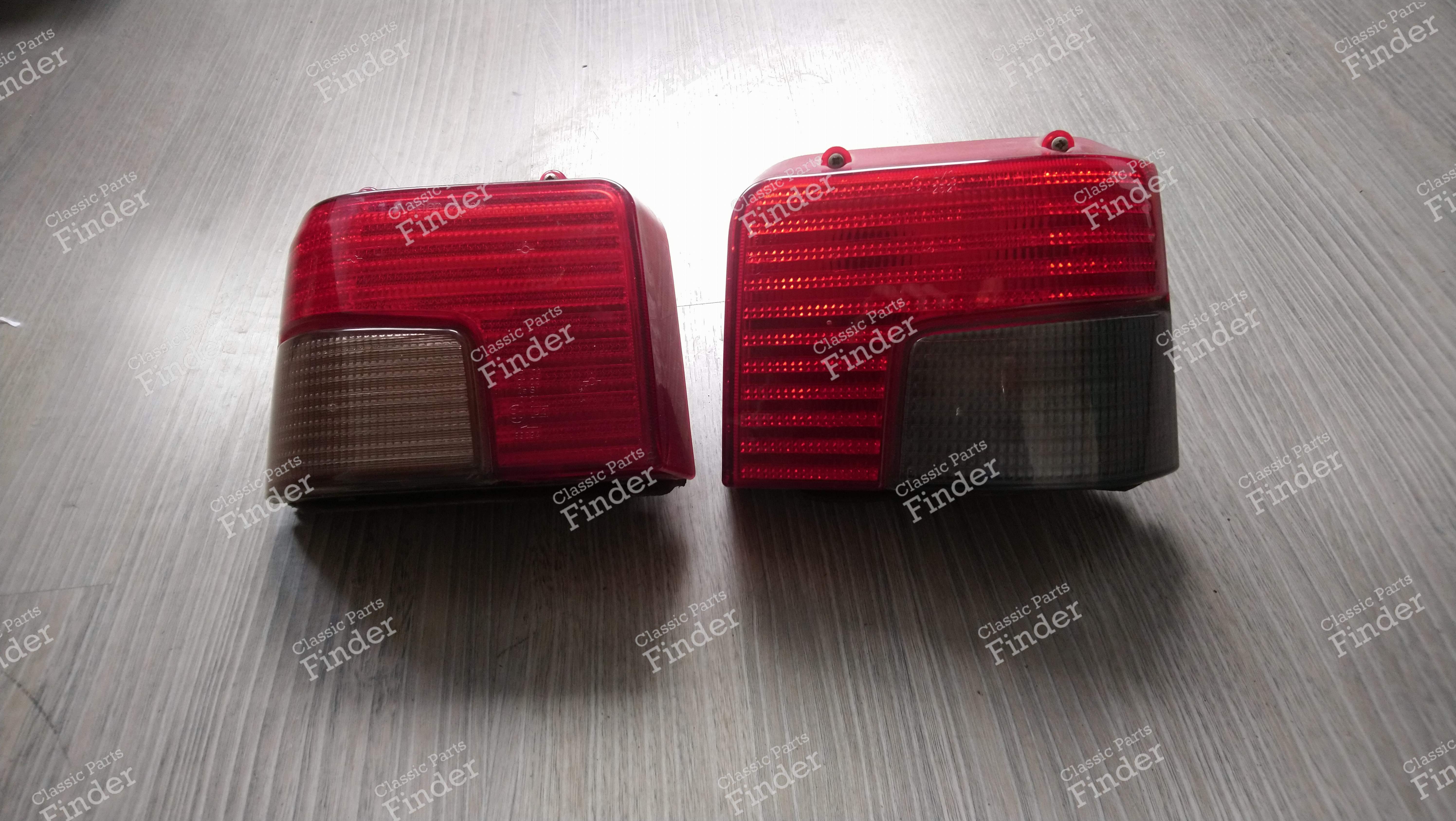 Set of two tail lights - PEUGEOT 205
