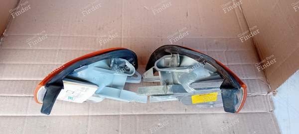 Ein Paar neue Blinker - AUDI 80/90 (B3/B4) - 1305230907 / 893953050 (OEM) (R) / 1305230906 / 893953049 (OEM)(G)- 2