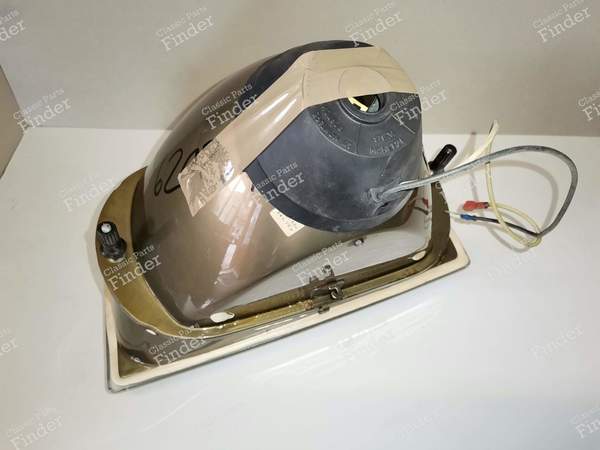 Phare droit - PEUGEOT 504 - 6202.40- 2