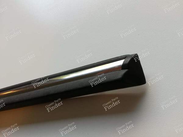 Seitenleiste hinten rechts - MERCEDES BENZ S (W116) - A1167300280- 6