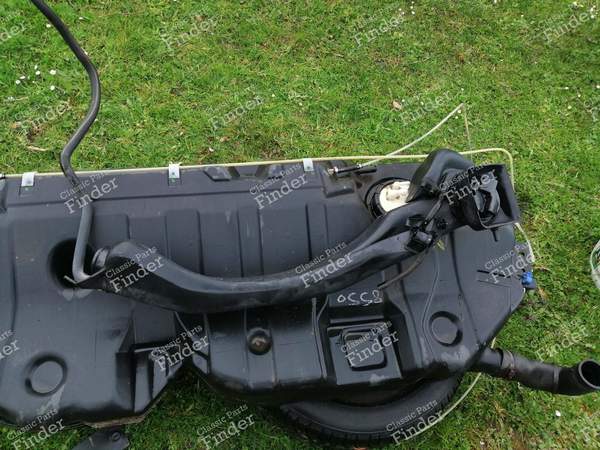 Fuel filler neck - CITROËN XM 