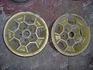 Pair of Pontiac Firebird 2nd generation 14" honeycomb wheels for PONTIAC Firebird