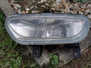 Front left fog light (older shape of front bumper) - PEUGEOT 406 Coupé - 67720899- thumb-3
