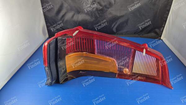 Rechte Rückleuchtenabdeckung – Phase 1 - PEUGEOT 106 - 4