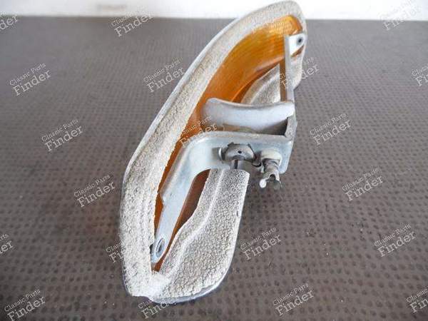 RIGHT FRONT TURN SIGNAL 63138454103 BMW SERIE 02 / E10 - BMW 1502 / 1602 / 1802 / 2002 / Touring (02-Serie) - 63138454103- 8