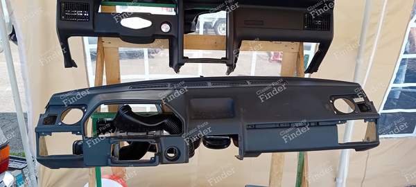 Tableau de bord avec console centrale - AUDI 100 / 200 / 5000 (C3) - 443857041- 0