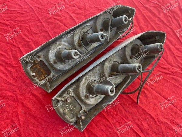 Pair of rear light clusters for station wagon - CITROËN DS / ID - 8