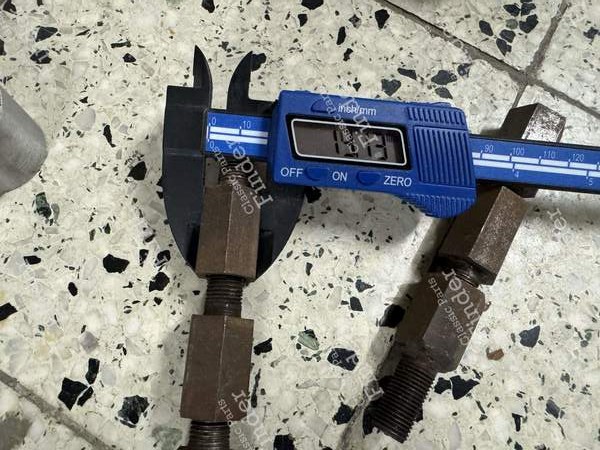 Zwei Spurverbreiterungen - RENAULT 8 / 10 (R8 / R10) - 1