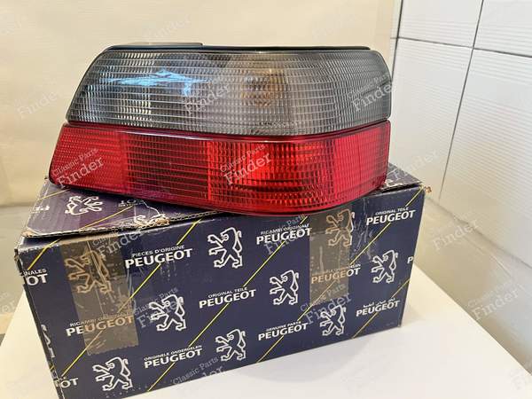 Rechtes Rücklicht - PEUGEOT 605 - 2173 / 84281 / 6351.76- 0