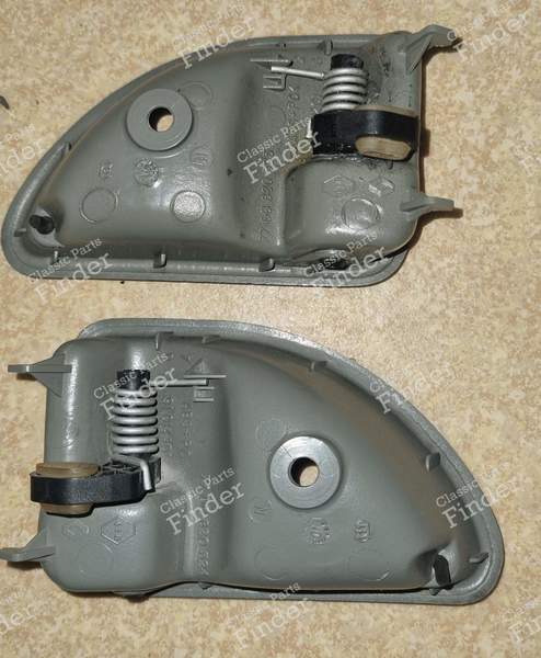 Deux poignées de porte - RENAULT Twingo I - 7700820524 (L) / 7700820523 (R)- 1