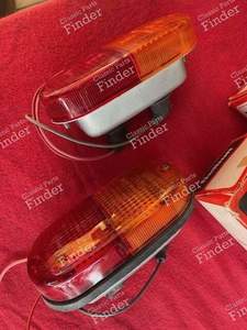 Paire de feux arrière complets - RENAULT Estafette / Hi-boy / Petit-Panel - 51323- thumb-1