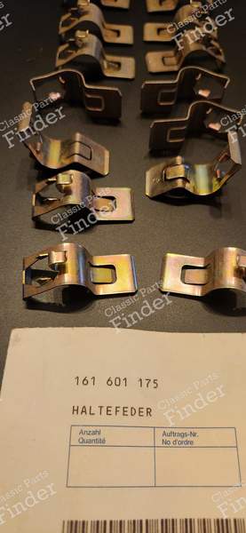 10 wheel cover clips - VOLKSWAGEN (VW) Golf I / Rabbit / Caddy / Jetta - 161601175- 2