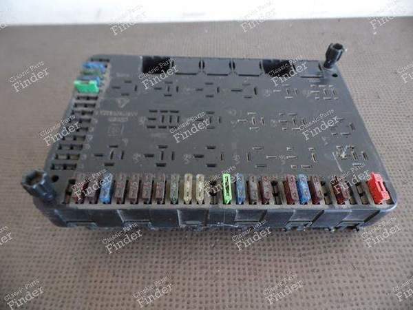 PLATINE PORTE FUSIBLES ET RELAIS - Phase 2 - PORSCHE 944 - 94461011000- 0