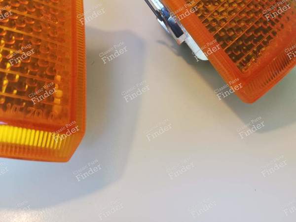 Paire de clignotants d'origine - PEUGEOT 205 - 085263 (R) - 10700D / 085264 (L) - 10700G- 6